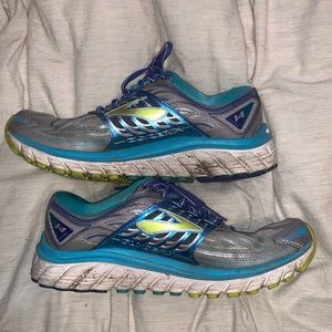 Brooks glycerin running shoe